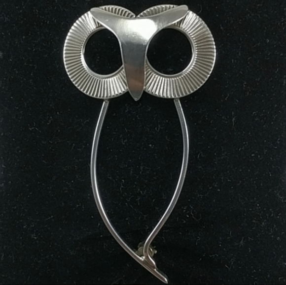 ๐จ๐ฆ Early 50s, "Sterling By Jewelart" Owl Brooch - Picture 1 of 3